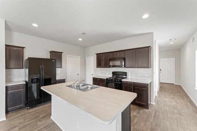 Foto del edificio - 23322 Pelham Prairie Ln
