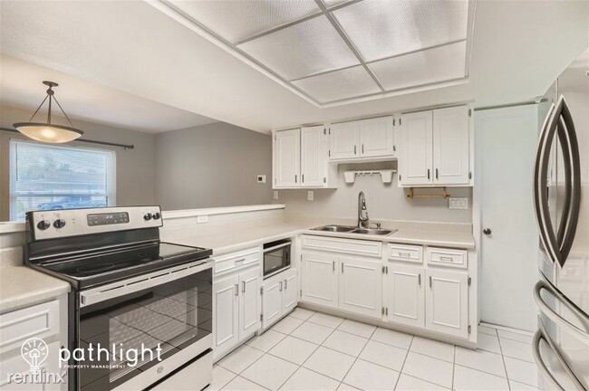Building Photo - 3 br, 2 bath House - 2226 Stacy Court UNIT