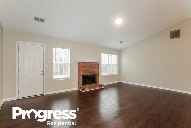 Building Photo - 6273 Amberly Rd