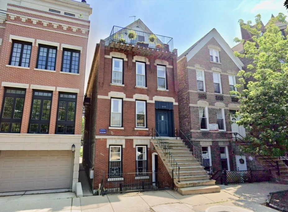 Primary Photo - 2141 W Webster Ave
