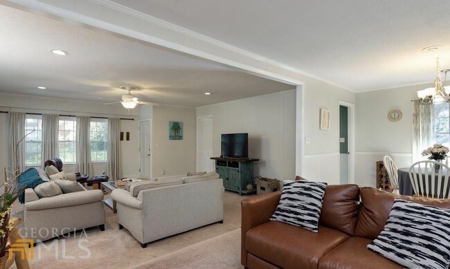 Building Photo - 240 Segrest Cir