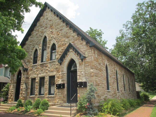 Building Photo - 1001 Kentucky St