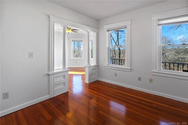 Foto del edificio - 65 Groveland Ave