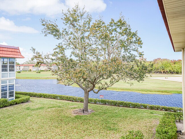 Foto del edificio - 74 Royal Oak Ct