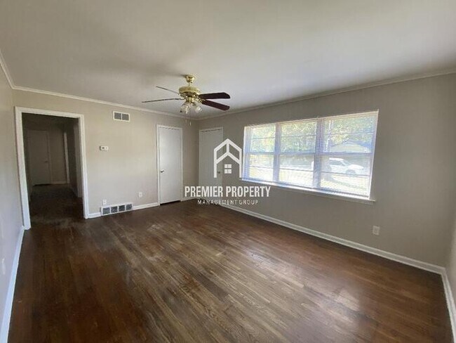 Building Photo - 2918 N Trezevant St