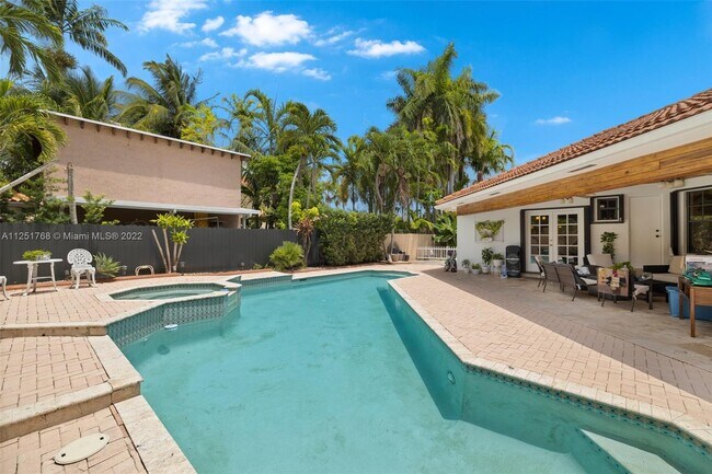 Foto del edificio - 3051 SW 114th Ave