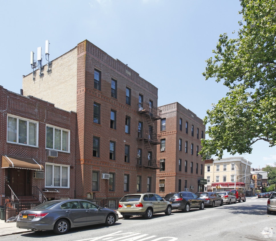 Building Photo - 1600 55th St