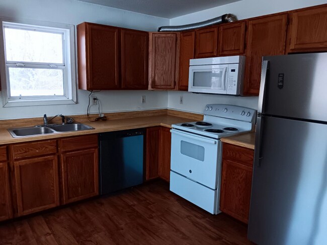 Building Photo - 3591Biathalon Ave