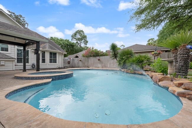 Building Photo - 14343 Millstone Estates Ln