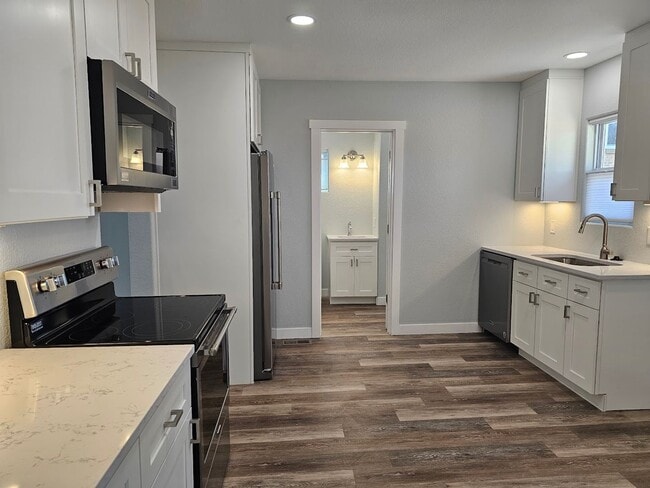 Building Photo - Beautiful Denver Home Available