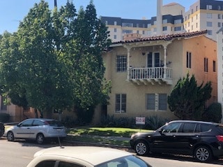 Building Photo - 345 S Cochran Ave