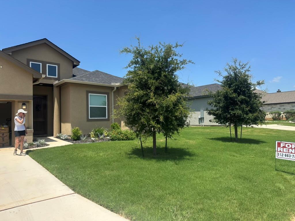 Foto principal - 120 Parlin Ln