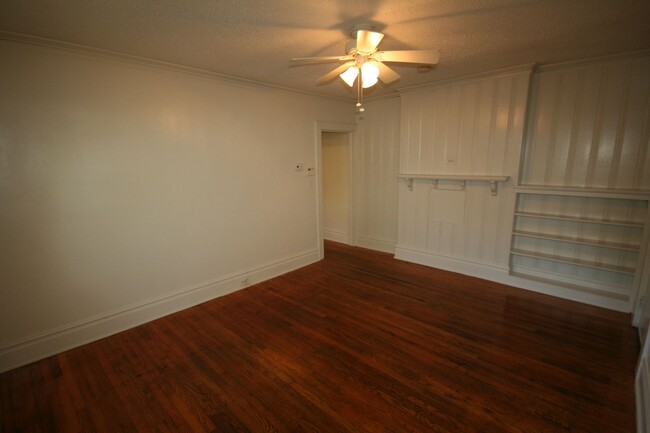 Foto del edificio - 906 Lancaster St