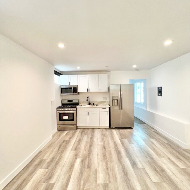 Foto del edificio - 701 N Hill Pl