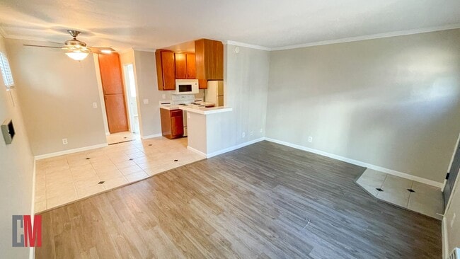 Interior Photo - perseast
