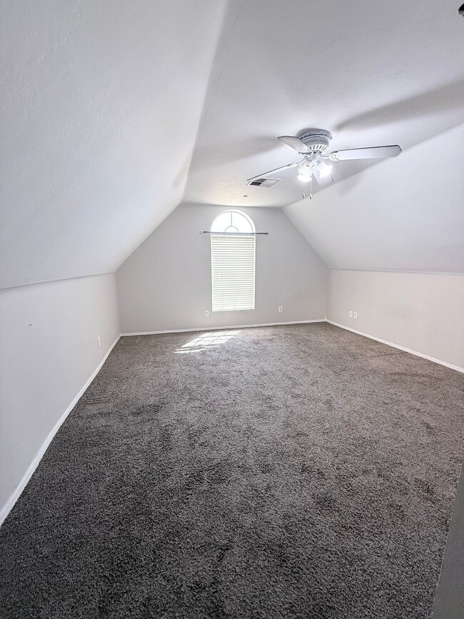 Building Photo - 2428 N 101st Ave