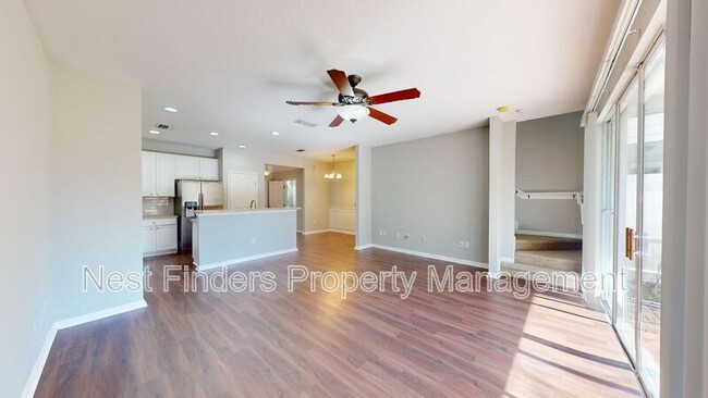 Foto del edificio - 4849 Parkhurst Pl