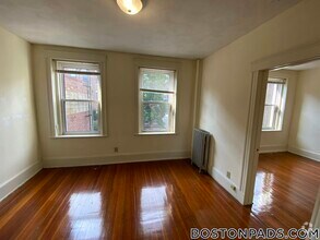 Building Photo - 55 Queensberry St