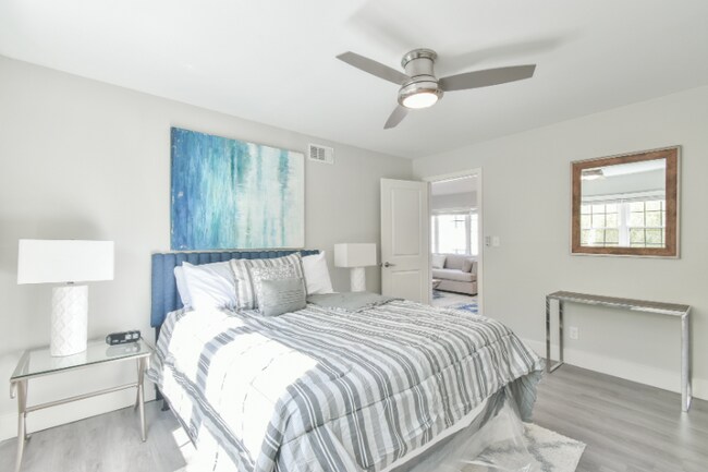 Foto del edificio - 905 Briarcliff Rd NE