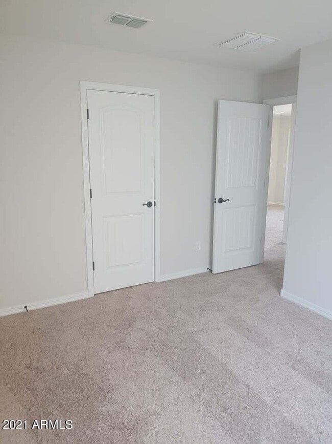 Building Photo - 8746 W Solano Dr
