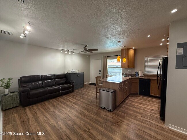 Foto del edificio - 5600 N Banana River Blvd
