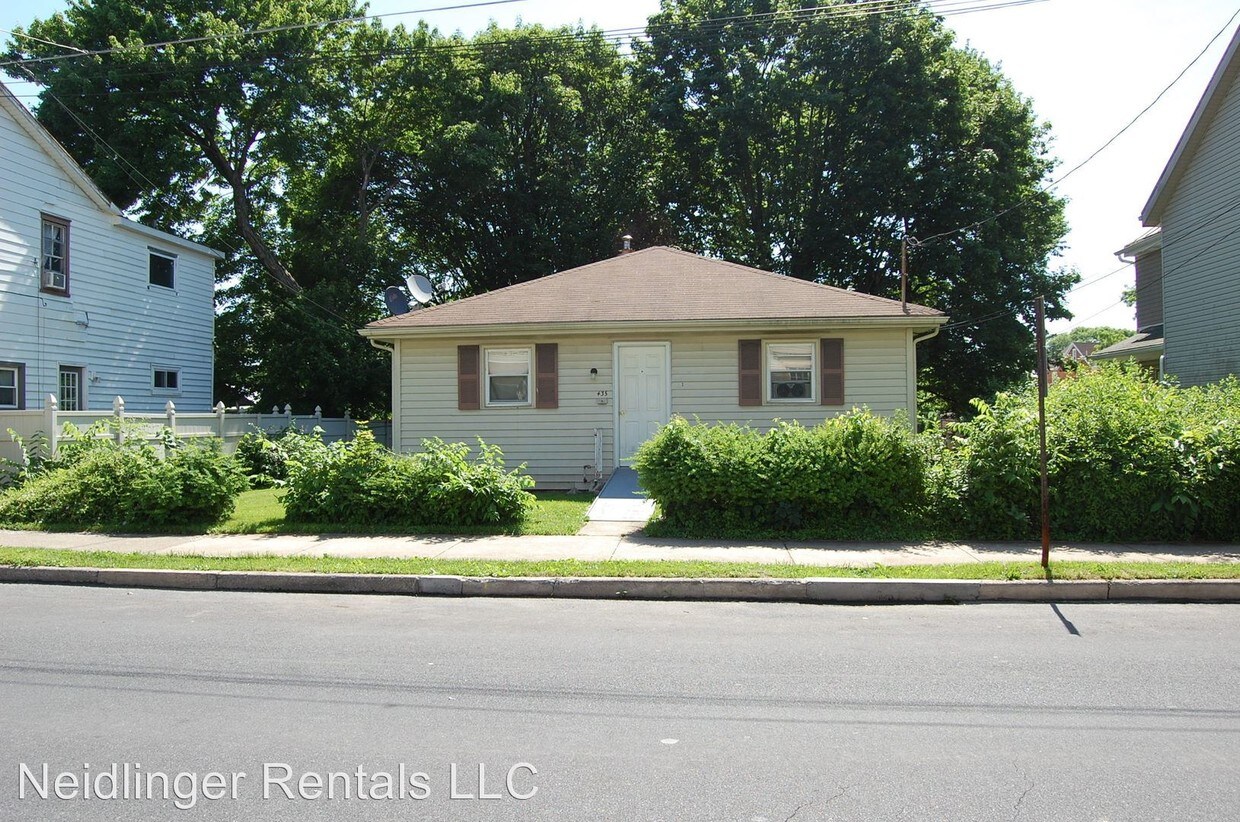 Primary Photo - 435 N Pitt St