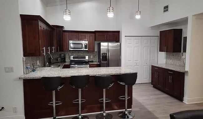 Foto del edificio - 7708 NW 38th Ave