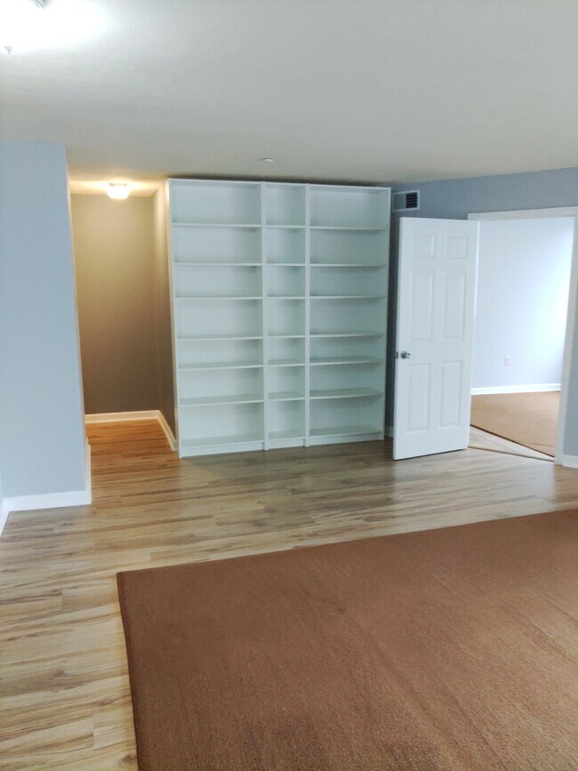 Foto del edificio - 2121 Nicholasville Rd
