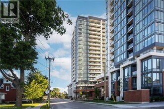 Building Photo - 5 Wellington St S