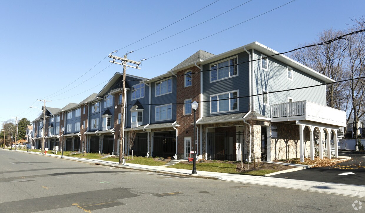 Key Grove Farms Apartments 45 Beers St Keyport, NJ