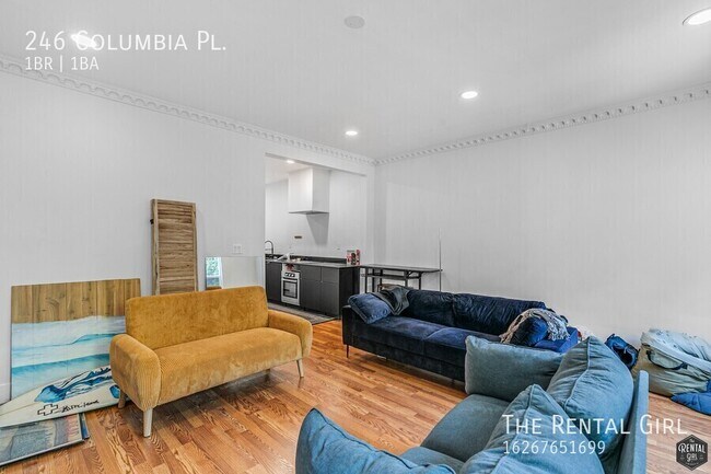 Foto del edificio - 246 Columbia Pl