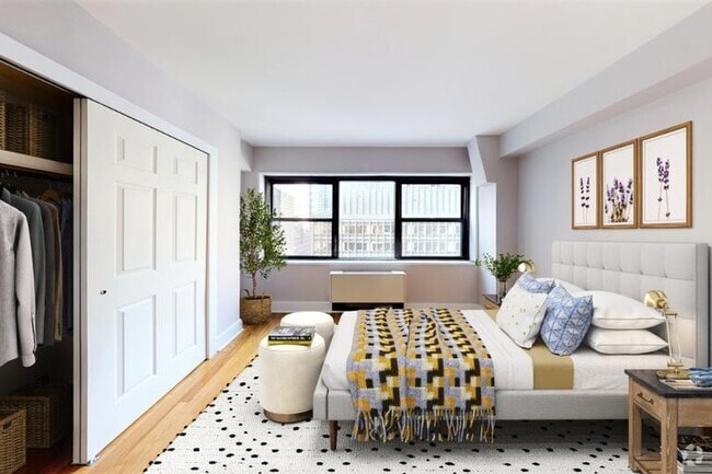 Building Photo - 301 E 47th St