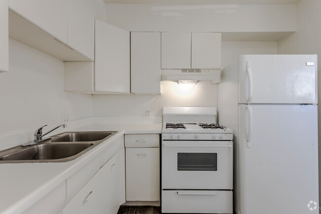 2BR 1,5 BA - 1024 SF TH - Cocina - Cedar Elm Apartments