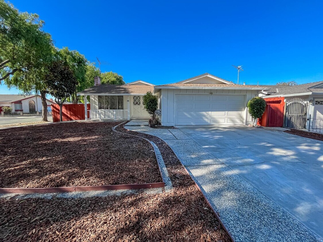 Foto principal - 1845 Gillian Way