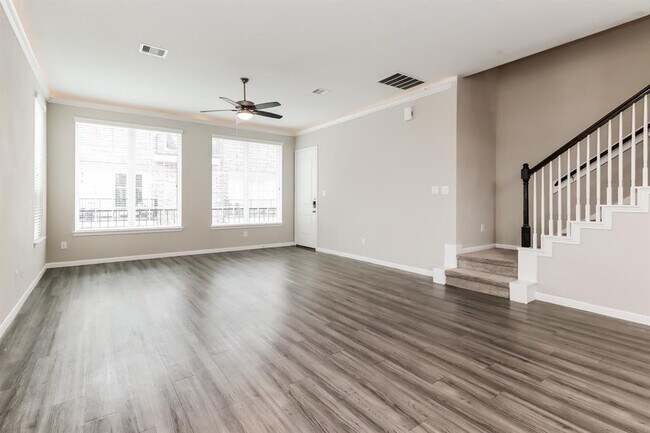 Building Photo - 4622 Windsor Sq Dr