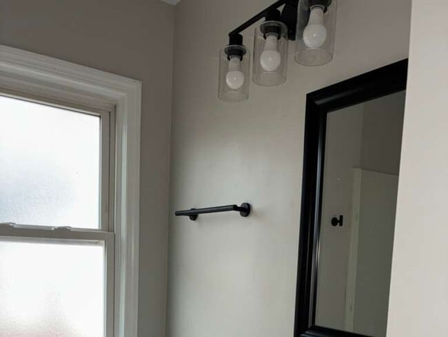 Building Photo - 13201 York Blvd