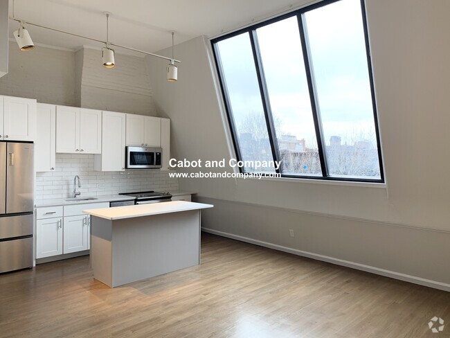 Building Photo - 314 Marlborough St