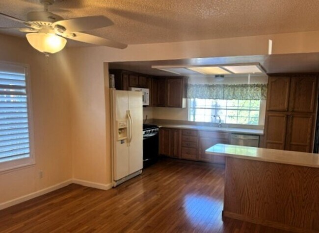 Foto del edificio - 349 Brockhurst Dr