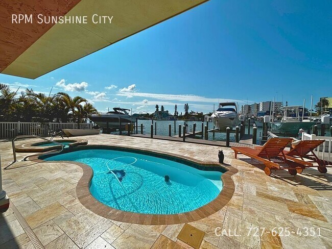 Foto del edificio - 468 137th Ave Cir