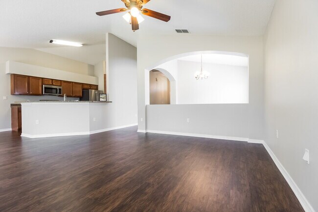 Building Photo - 30530 Pga Dr