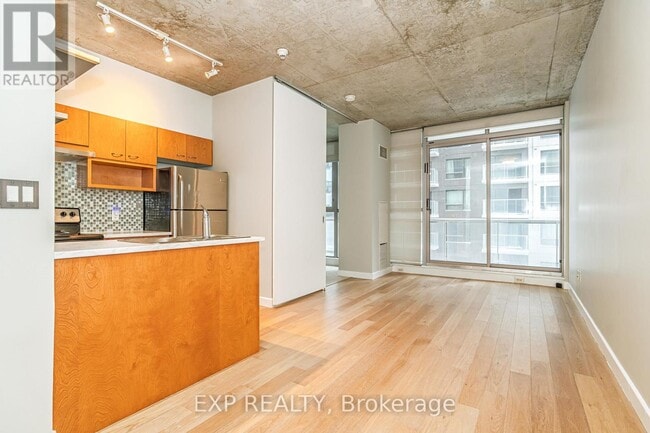 Building Photo - 179 George St