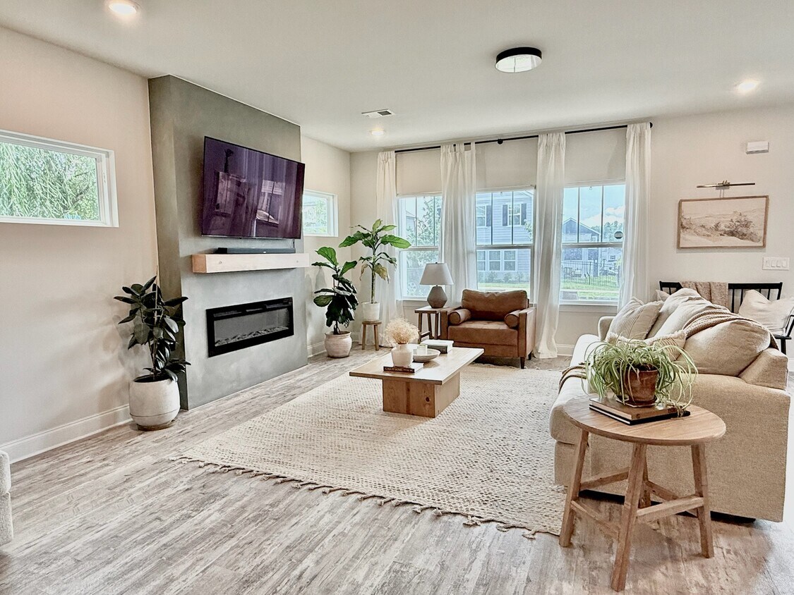 Foto principal - 2080 Notchleaf Rd