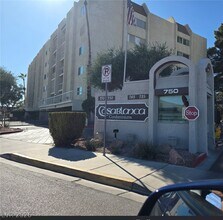 Building Photo - 750 S Royal Crest Cir