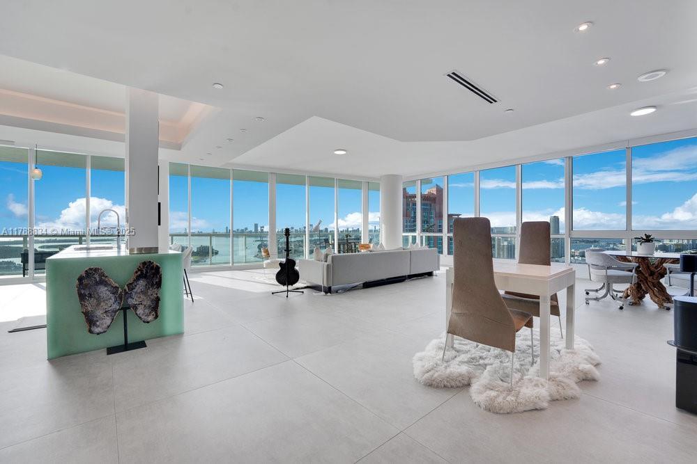 Foto principal - 100 South Pointe Dr