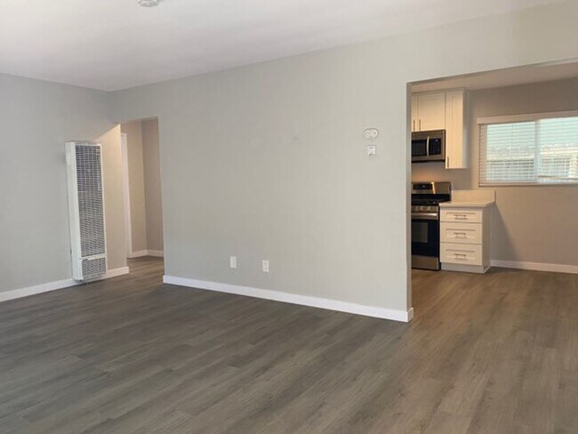 Foto del edificio - Charming 2 Bedroom in University Heights w...