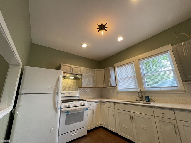 Foto del edificio - 1 br, 1 bath House - 718 North Bosart Avenue
