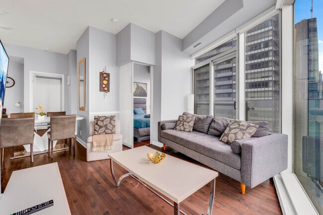 Photo du bâtiment - 807 York St