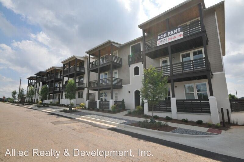 Foto principal - 936 22nd Ave E