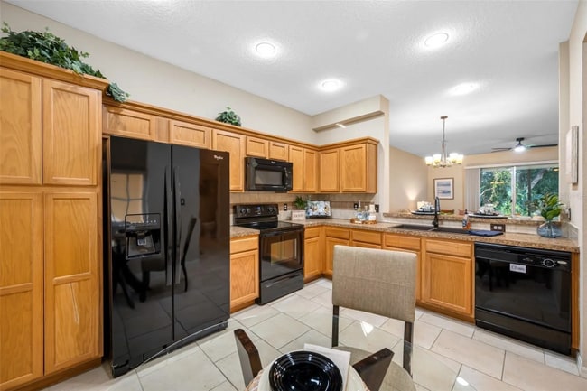 Foto del edificio - 510 Spring Lake Cir