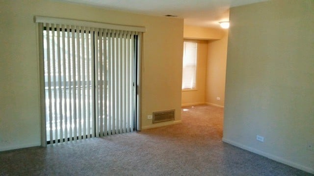 Building Photo - 2275 Country Club Dr